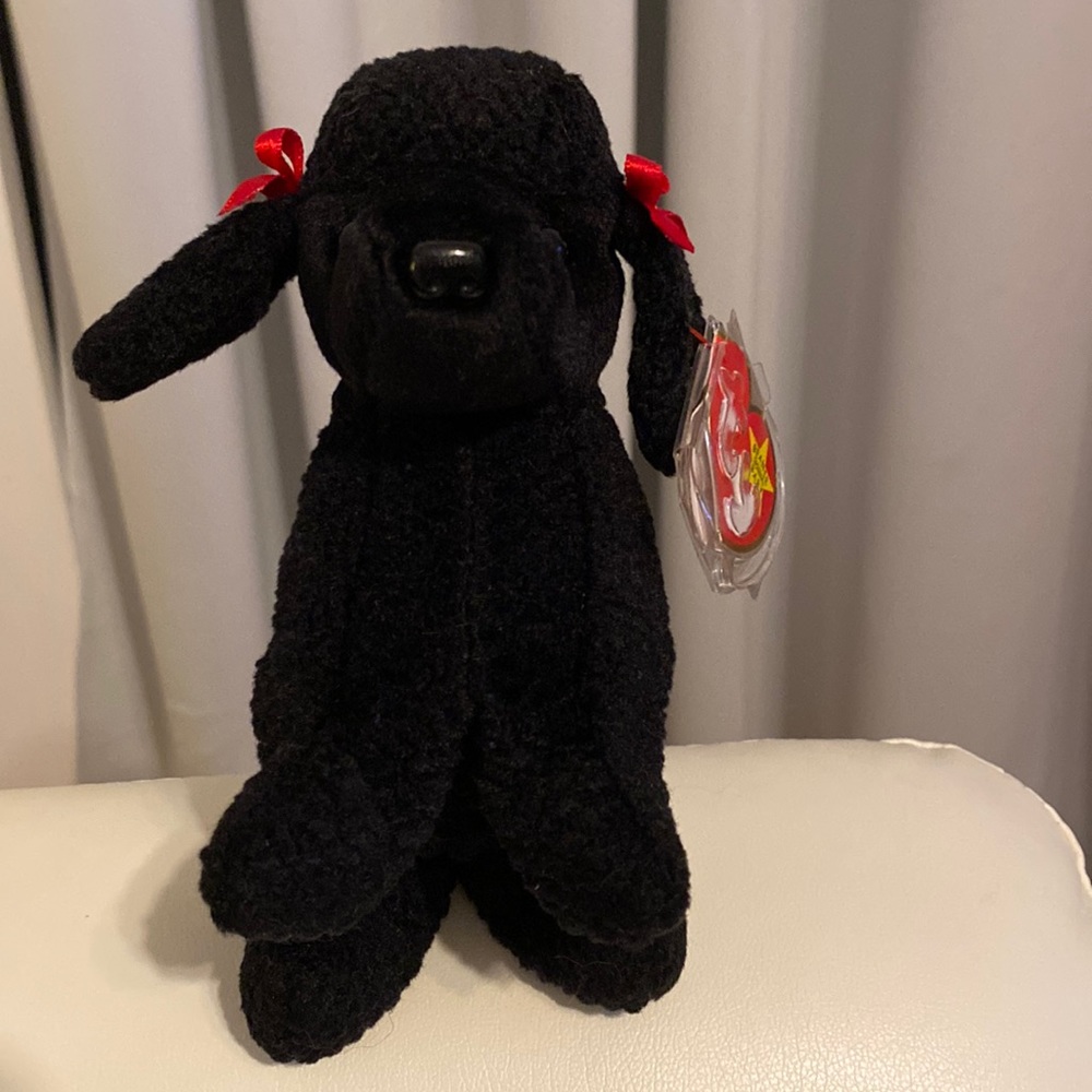Ty Beanie Baby Original. GIGI the Poodle dog. Born April 7, 1997. Style #4191.
